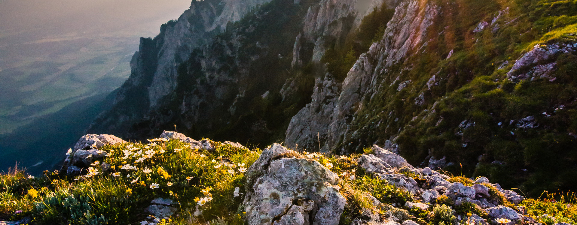 Der Dobratsch im Sonnenaufgang