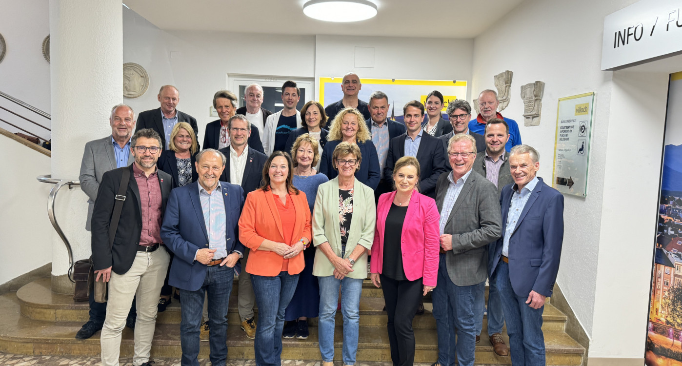 Teilnehmer:innen der LAG Generalversammlung am 30. April 2024 im Paracelsussaal in Villach