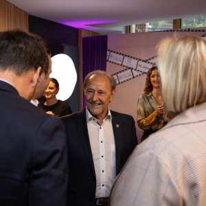 purpleshift_7137 purpleshift_7137
